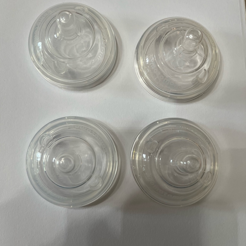 Comotomo Replacement Nipples - medium flow, 4 count
